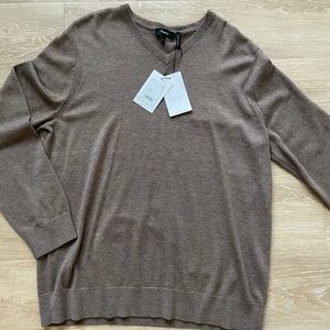 Nutmeg THEORY cashmere sweater